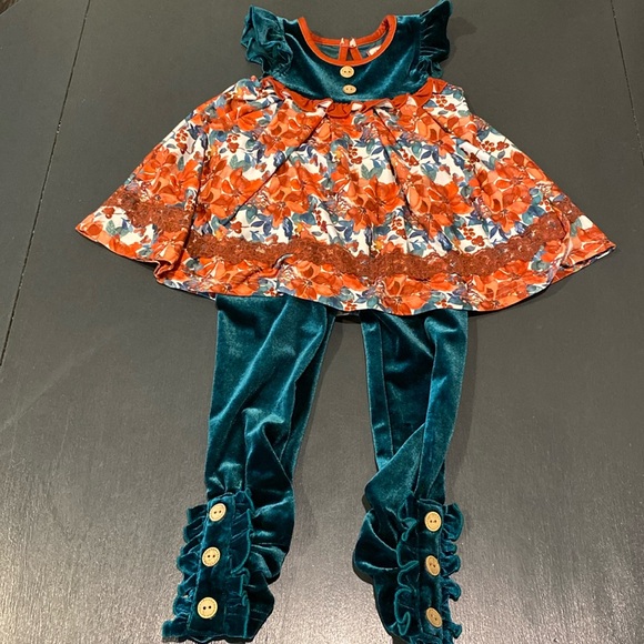 Cheeky Plum Cora Play Set - Feliz Navidad - 18-24 months - Picture 1 of 9